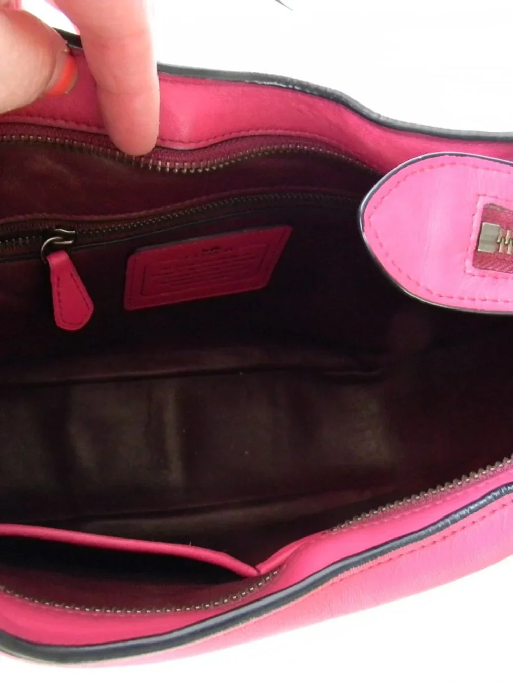 COACH NOMAD PINK LEATHER BURNISHED EDGES MEDIUM HOBO SHOULDER BAG